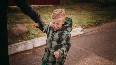  Adaptacja w przedszkolu.  "Dlaczego nie chcesz mnie w domu — co ja ci zrobiłam?"