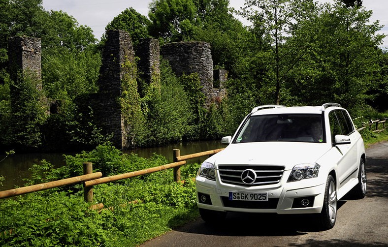 Mercedes-Benz GLK: przetestowany w Namibii (fotogaleria + informacje)