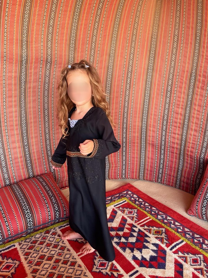 Hana je imala samo godinu dana kada se sa majkom Andrijanom vratila u Niš