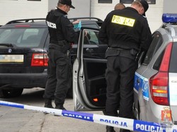 Dramatyczny pościg w centrum miasta! Strzały i ranni policjanci