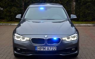 Nieoznakowane radiowozy z kamerami - policja szuka nowych aut