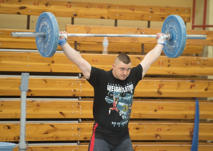 Tak trenują polscy sztangiści. Przerzucają tony żelaza