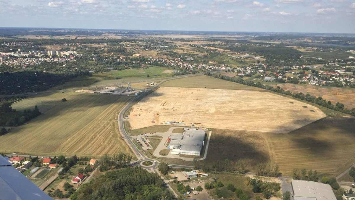 Na działce o powierzchni 26,2 ha w Pomorskiej Specjalnej Strefie Ekonomicznej w Grudziądzu rozpoczęła się budowa zakładu produkcji architektury ogrodowej. Fabryka w Grudziądzu będzie większa od tego w Zielonej Górze.