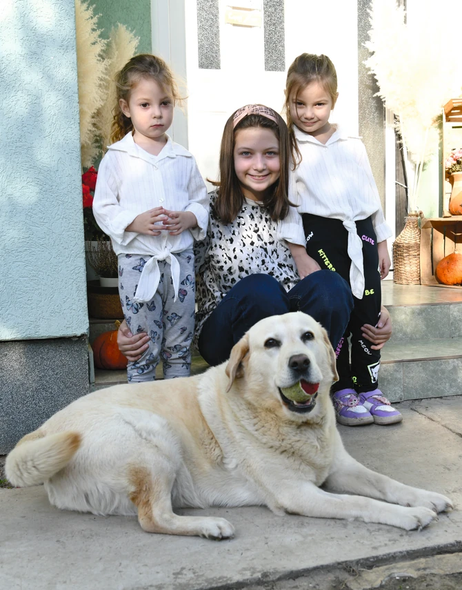 Ivanine ćerke Barbara, Kalina i najstarija Tea