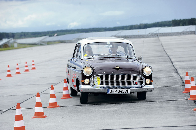 Opel Kapitan kontra Gaz Wołga M21 - klasyki z obu stron żelaznej kurtyny