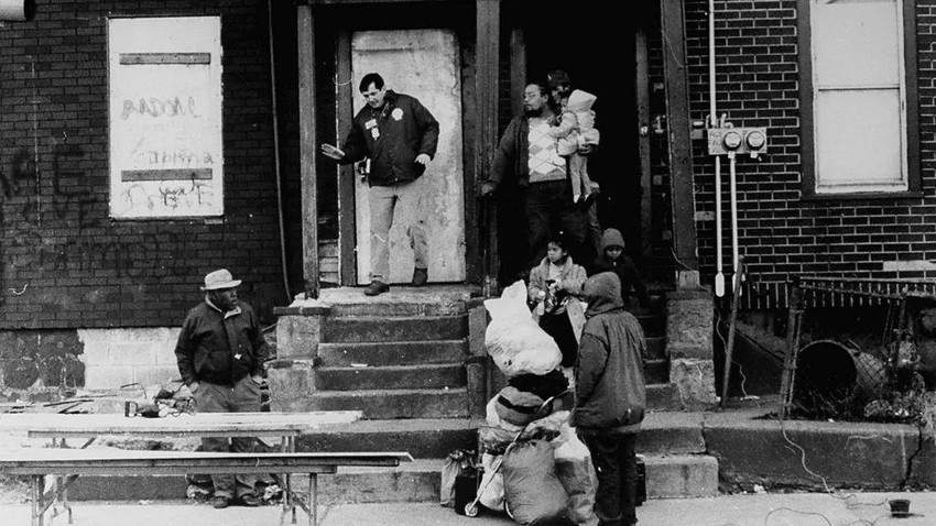 Endrju Kevin Voker, scenarista filma Sedam, osamdesetih je živeo u Kvinsu, u Njujorku, a u to vreme grad je bio poharan talasom zločina i epidemijom kreka | Foto: Getty Images