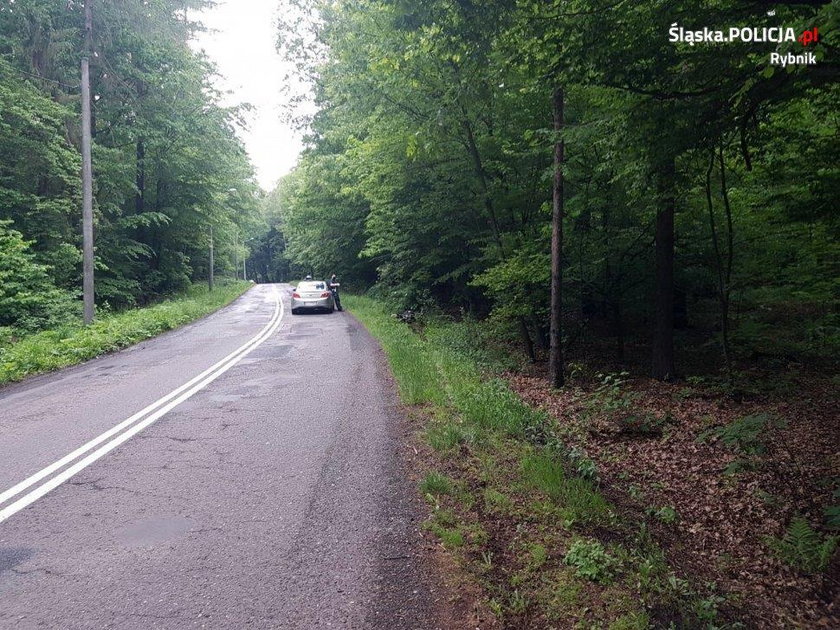 Z bronią maszynową uciekał przed policją