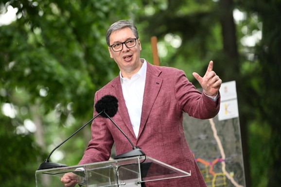 Vučić upozorio na "stravične posledice" skoka cena nafte: "Ako ode na 125 dolara po barelu, svet će ponovo imati glad"