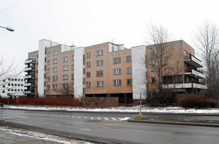 BUDYNKI, ZA KTÓRE ROSJA NIE PŁACI CZYNSZU: Warszawa, ul. Bobrowiecka 2b