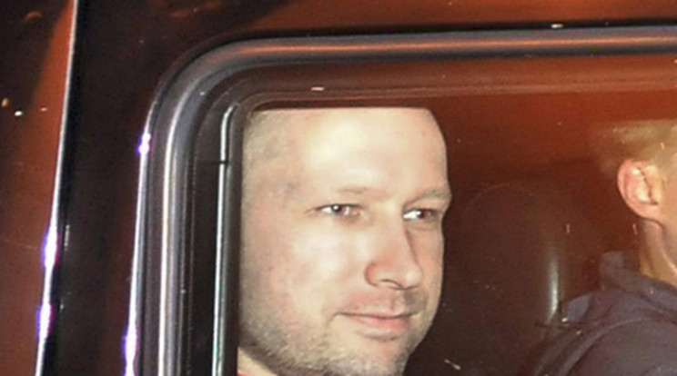 Mégis skizofrén Breivik
