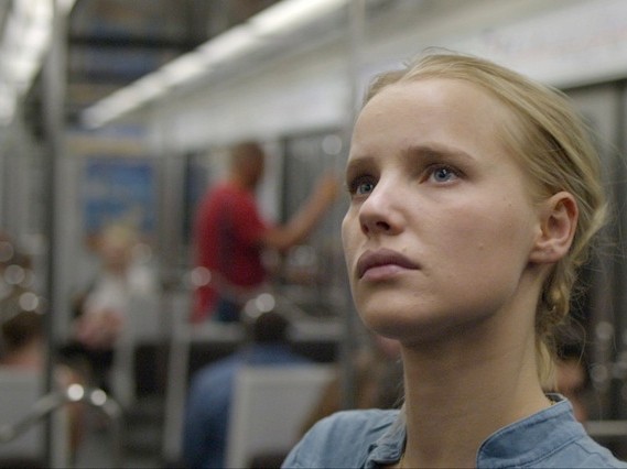 Alicję zagrała Joanna Kulig