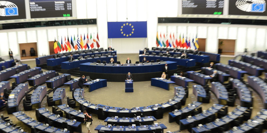 Parlament Europejski przyjął rezolucję w sprawie wolności mediów i dalszego pogarszania się stanu praworządności w Polsce.