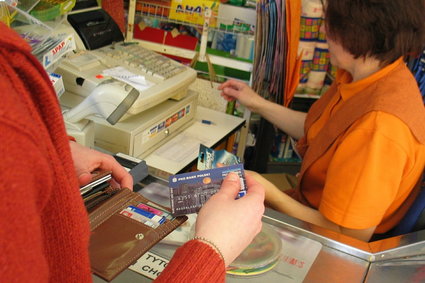Ofensywa kart płatniczych w sklepach. Będzie zachęta dla handlowców