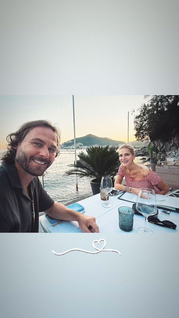 Pavel Nedvěd a speváčka Dara Rolins.