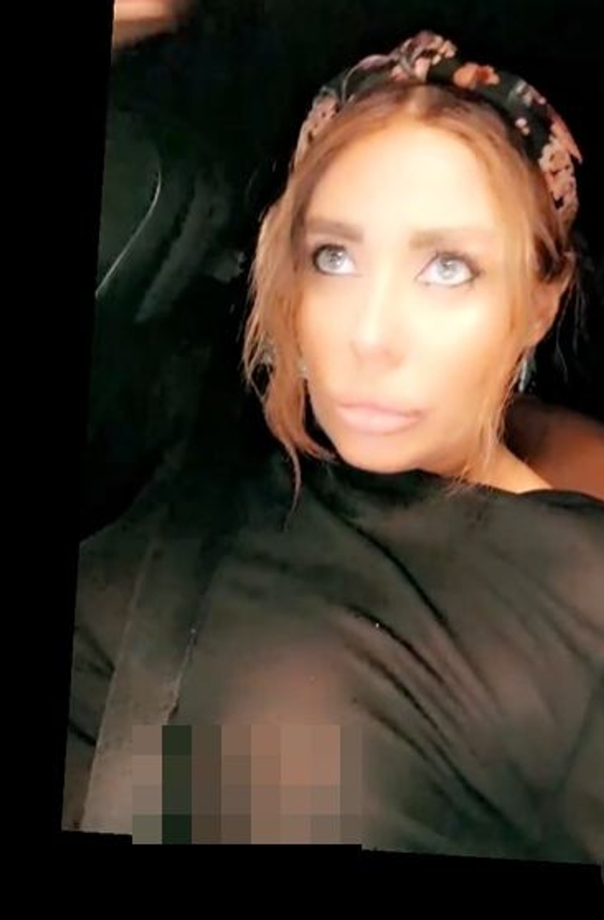 Ana Nikolić pokazala grudi