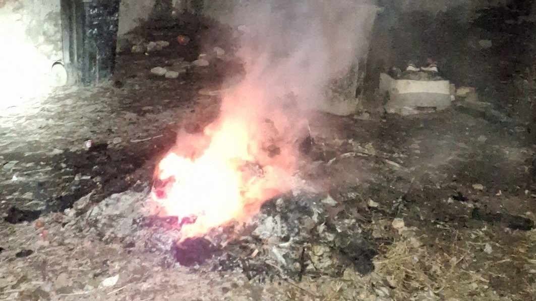 Pri pálení odpadu v Uzovskej Panici došlo k výbuchu. 