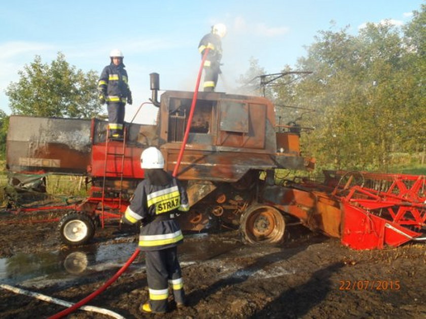 Kombajn spłonął na polu