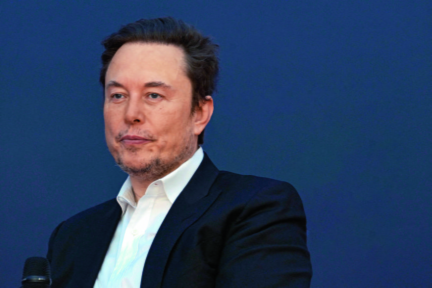 Elon Musk ma obecnie 13 proc. udziałów w Tesli. Chce osiągnąć 25 proc.