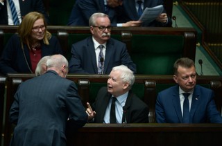 Gdyby nie wojna, prezesa PiS już nie byłoby w rządzie