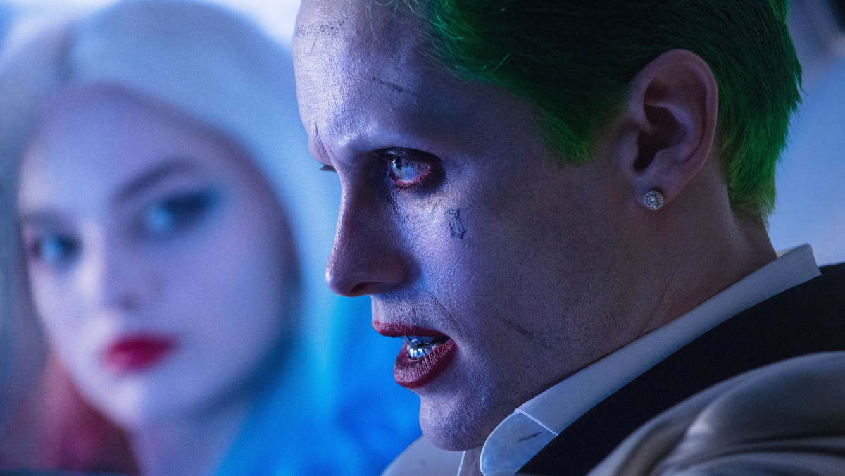 Jared Leto (Joker) i Margot Robbie (Harley Quinn) w filmie "Legion samobójców"