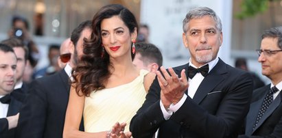 Amal Clooney w ciąży bliźniaczej