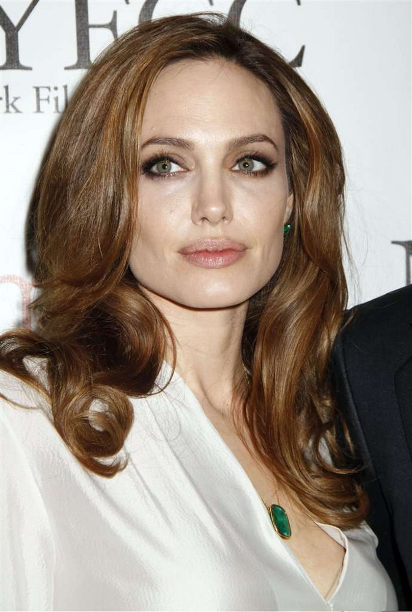 Ubrania w stylu Angeliny Jolie