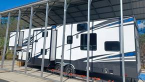 Extragroß: Beliebte Carports für Wohnmobile und Wohnwagen im Vergleich