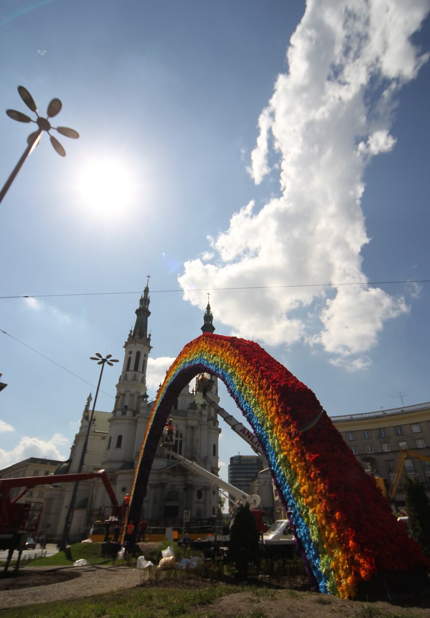 Znów spalili tęczę w Warszawie!