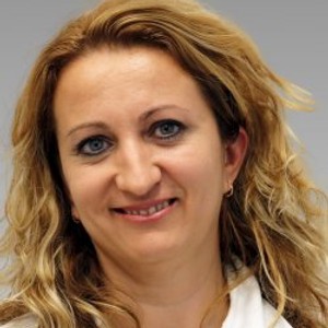 Dr. Petróczy Natália