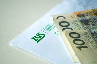 ZUS wypłaci 1978,49 zł od 1 marca 2026. Ważne zmiany dla tysięcy Polaków