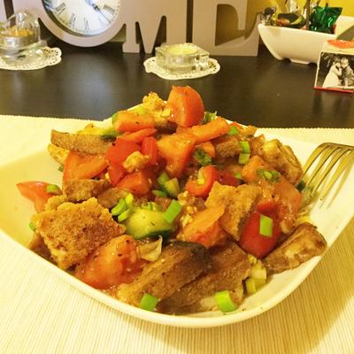 Panzanella, avagy kenyér saláta - gluténmentesen