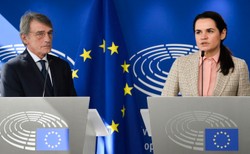 "PE odrzuca wynik wyborów na Białorusi i wzywa Łukaszenkę do uwolnienia zatrzymanych" [WIDEO]