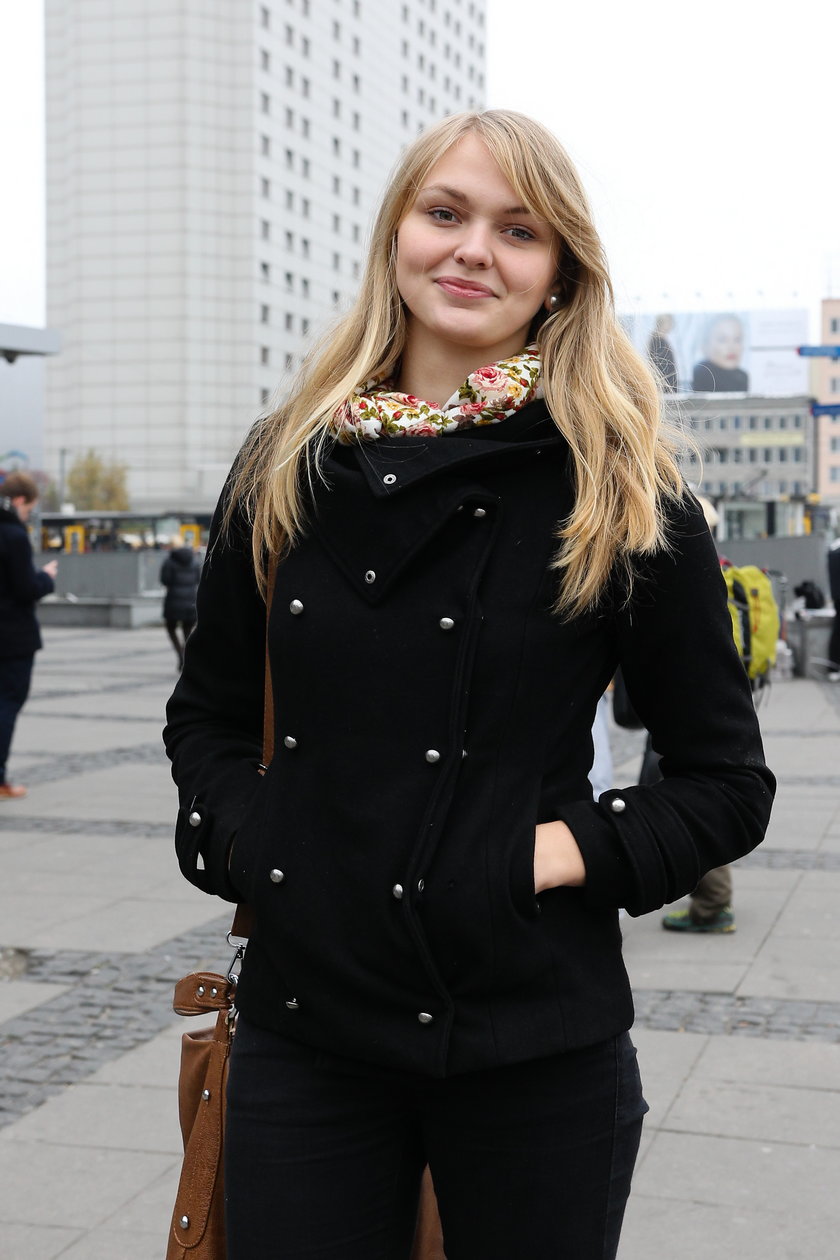 Anna Dominik (19 l.)