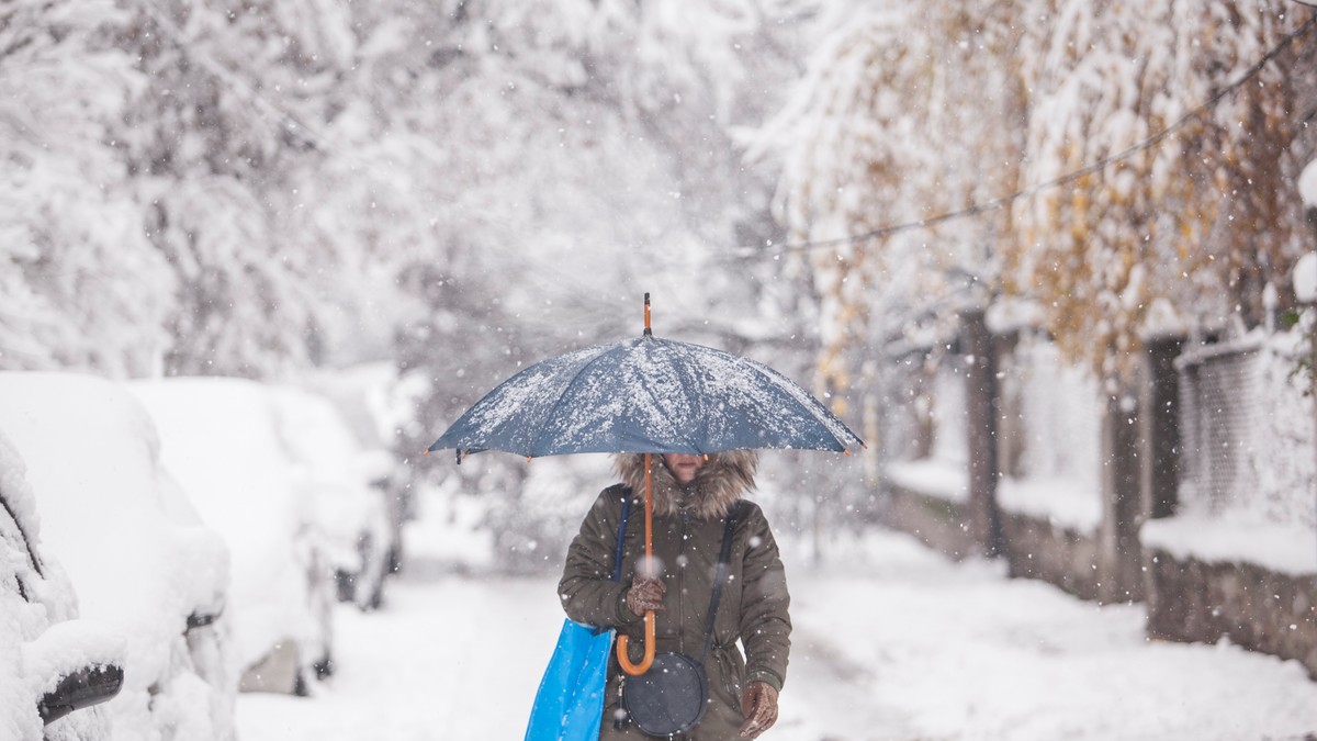 (MAPE) Balkan na putanji SNAŽNIH ciklona koji donose EKSTREMNE PROMENE: Prelaz sa subote na nedelju biće dramatičan - temperatura naglo i drastično pada!   Kép