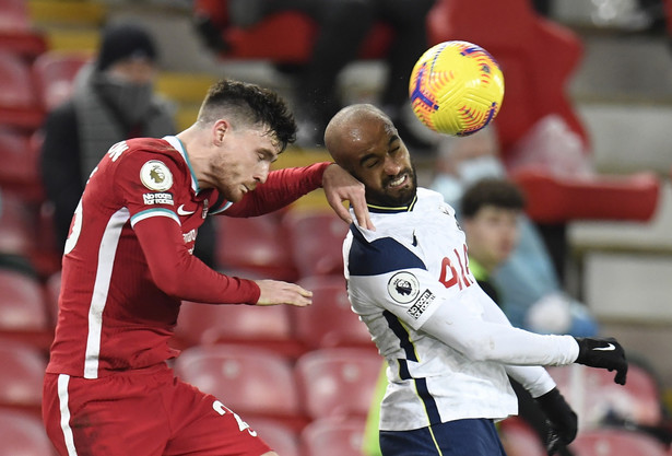 Andrew Robertson i Lucas Moura