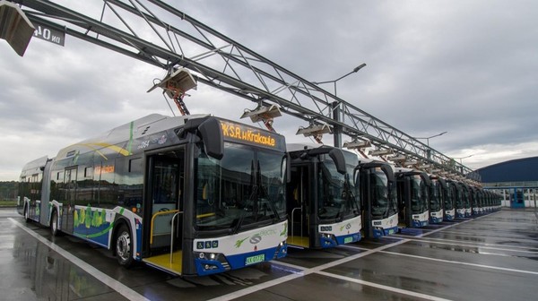 Kraków czeka w tym roku jeszcze na cztery kolejne autobusy zasilane energią elektryczną