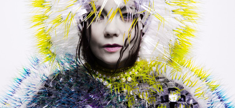 Björk pokazuje swoją rodzinę... No, prawie