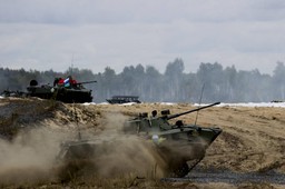 Polska zamyka granicę z Białorusią przez manewry Zapad 2025. Symulują atak na Przesmyk Suwalski