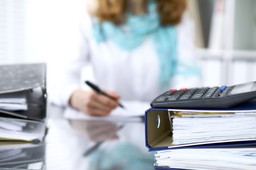 Podatek u źródła: Problem z zakładem został rozwiązany, lecz inne wciąż są aktualne