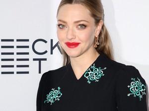 Hatalmas pocak! Amanda Seyfried hamarosan anya lesz