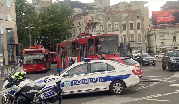 Sudar tramvaja i automobila na Slaviji