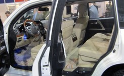 Prezydent Duda w pancernym aucie za 2 mln zł. To toyota zamiast rozbitego BMW [MAMY ZDJĘCIA]