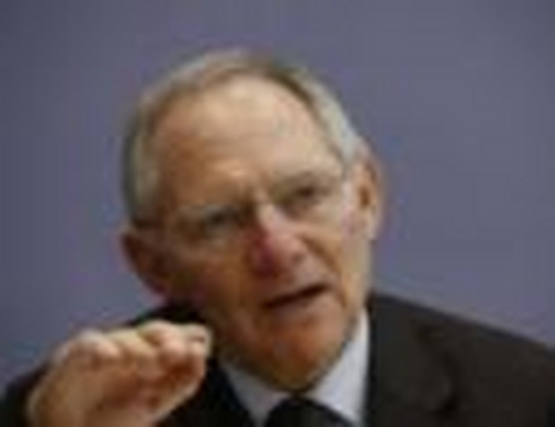 Wolfgang Schaeuble ocenił w poniedziałek, że dyskusja o zwiększeniu funduszu dla ratowania krajów strefy euro jest niepotrzebna i prowadzi jedynie do niepewności na rynkach. Fot. Bloomberg