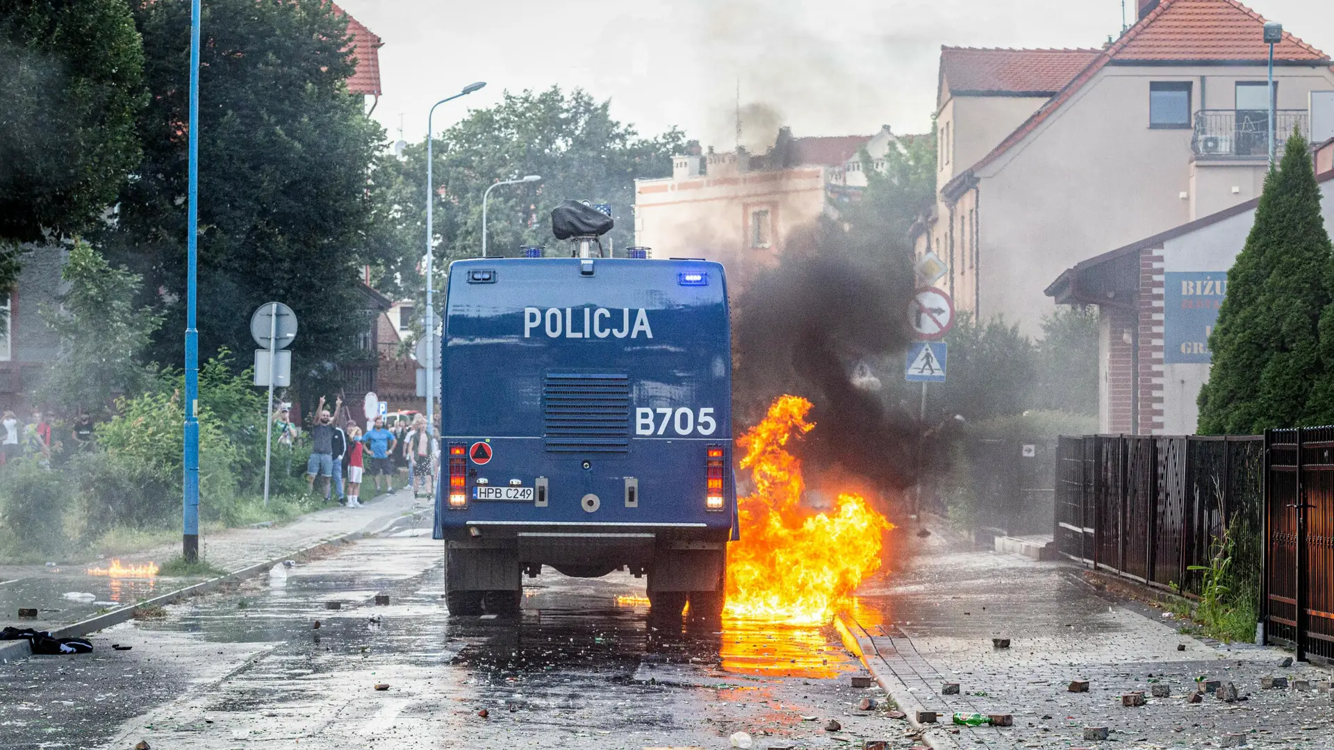 Nie będę krzyczeć "policjanci to mordercy", ale nie mogę udawać, że nie mamy problemu z ich przemocą