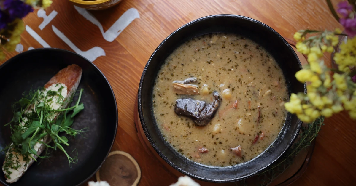 Pyszny obiad na wtorek. Podajemy przepis, Ty gotujesz. Zalewajka pachnąca grzybami