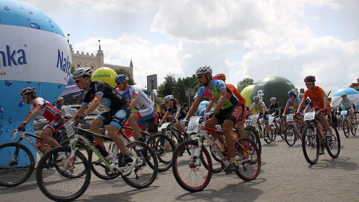 Grubo ponad 800 zawodników i zawodniczek stanęło na starcie trzeciej tegorocznej imprezy cyklu Skandia Maraton Lang Team w Lublinie. Zawody są zaliczane do klasyfikacji generalnej Pucharu Polski w maratonach MTB.