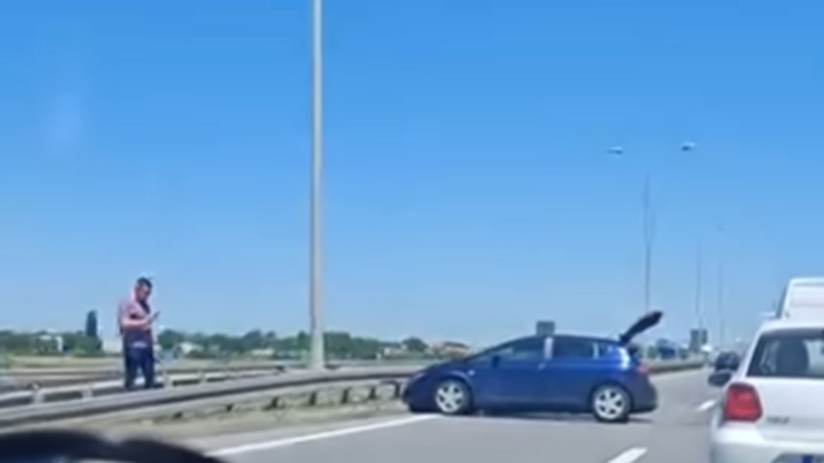 Udes na Batajničkoj petlji 