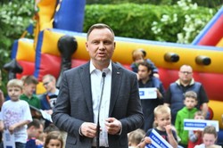 Karta Rodziny od prezydenta Dudy. Padły słowa o "obcej ideologii LGBT"