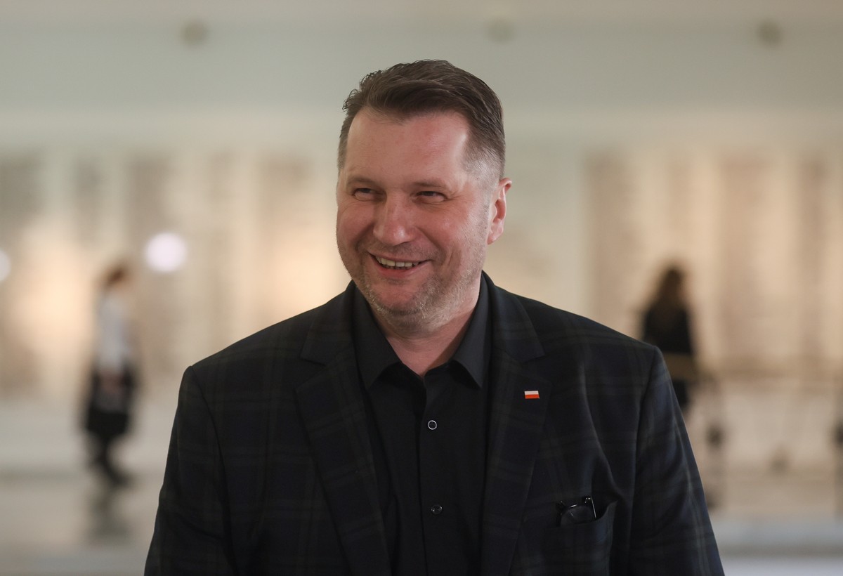 Poseł Prawa i Sprawiedliwości Przemysław Czarnek na korytarzu Sejmu. (amb) PAP/Leszek Szymański
