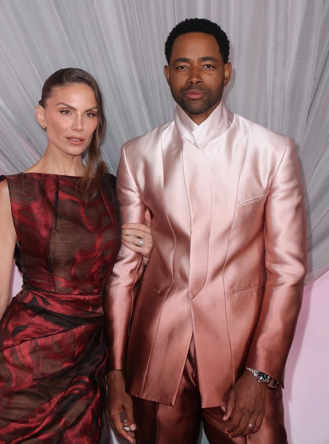 Nina Seničar i Džej Elis